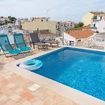 Colors Pool House