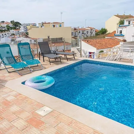 Colors Pool House